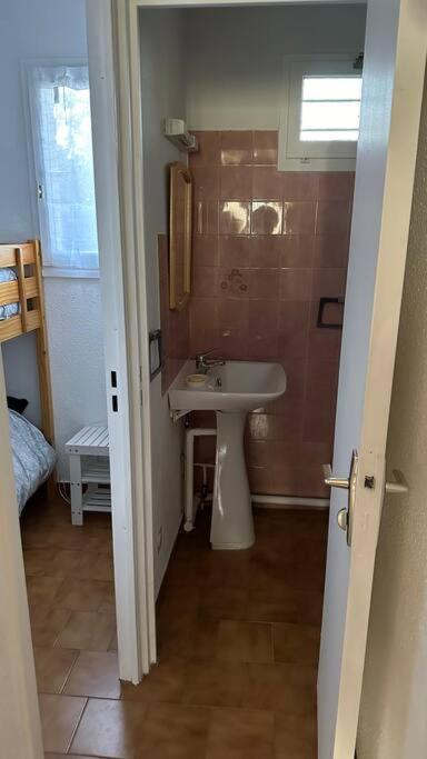 Apartment Coin Nuit Ferme 4 Personnes - Les Mas De La Sanary-sur-Mer